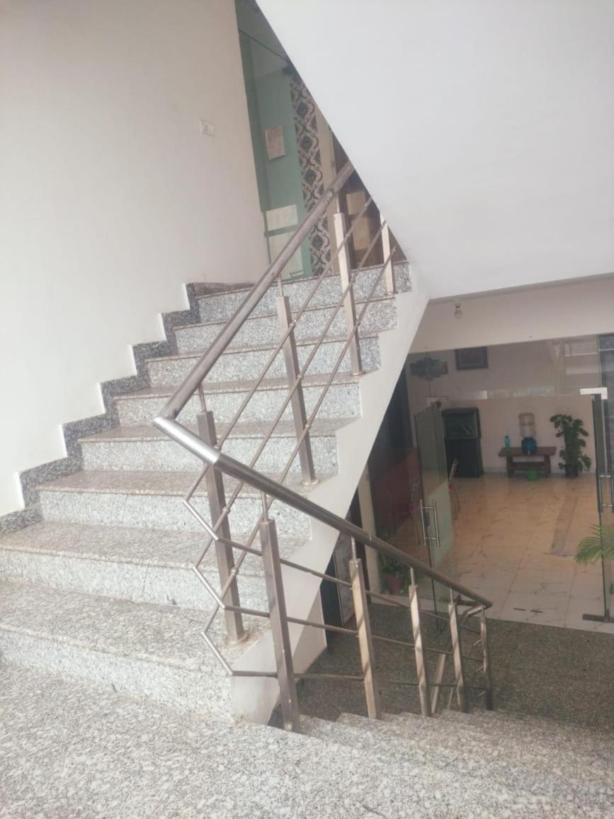 The Rejoice Hotel & Guesthouse Greater Noida Eksteriør billede