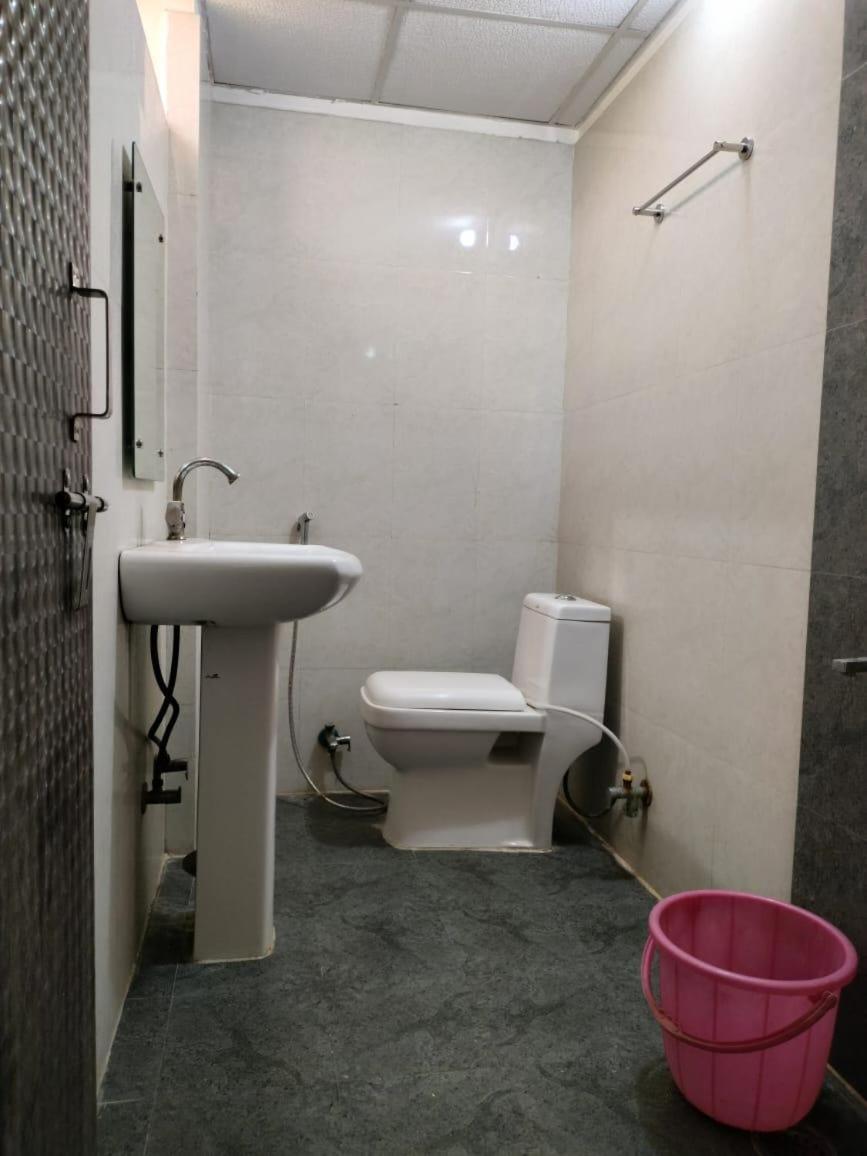 The Rejoice Hotel & Guesthouse Greater Noida Eksteriør billede